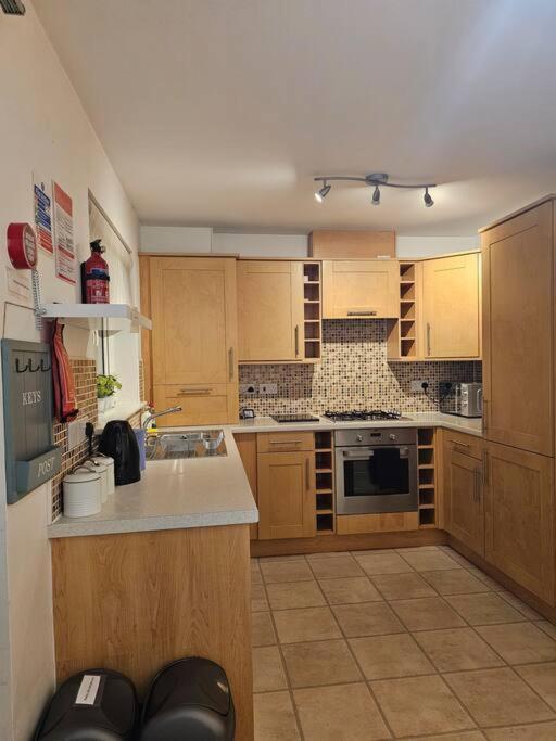 The Park View, 2 Bedroom House カーコーディ エクステリア 写真