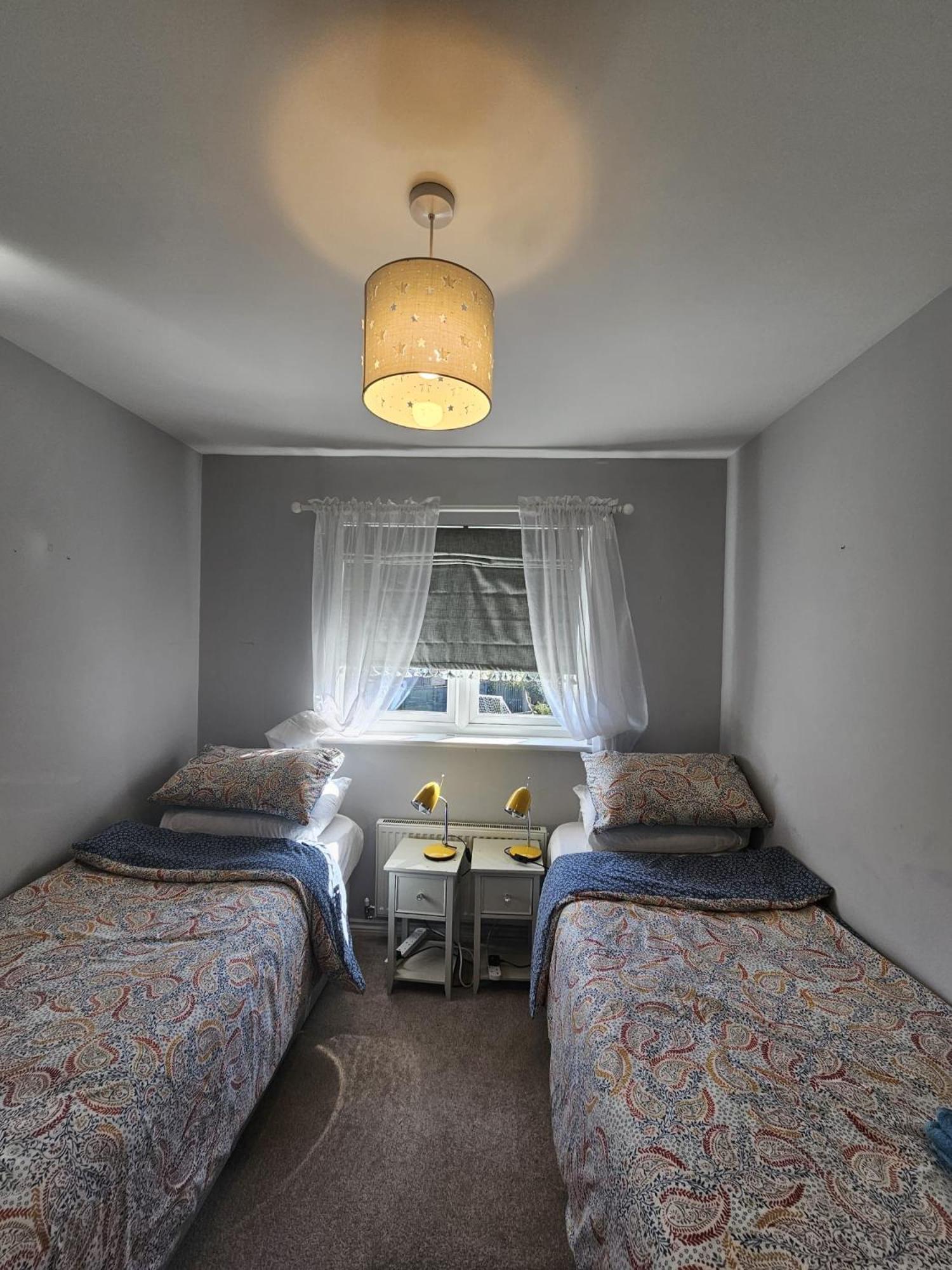 The Park View, 2 Bedroom House カーコーディ エクステリア 写真